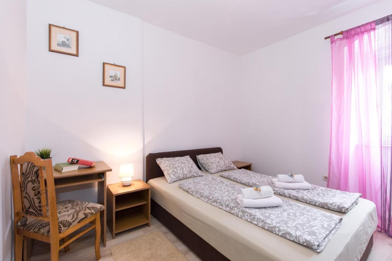 Pape Punat Apartmani I Sobe Exterior photo