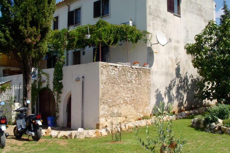 Pape Punat Apartmani I Sobe Exterior photo